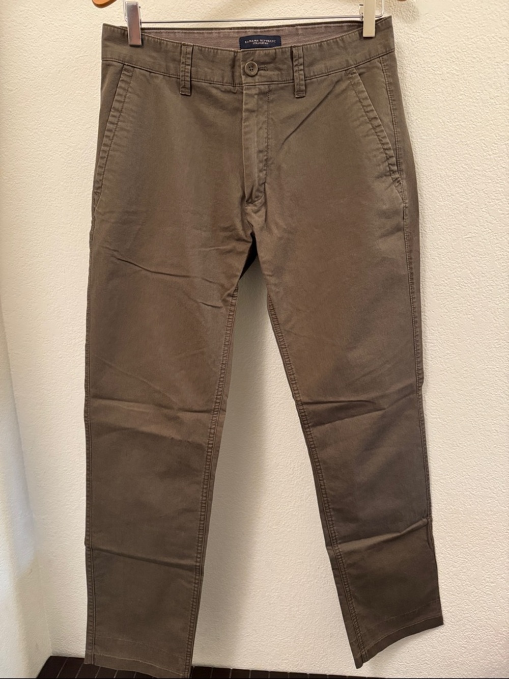 Banana Republic Khaki Men's Chinos